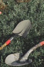 J10-202 - Shovel D-Handle Round Point - Concrete Construction - 01